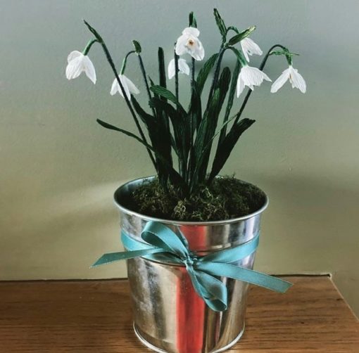 Paper snowdrops