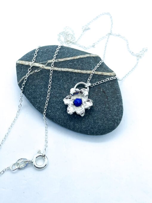 Handmade daisy necklace