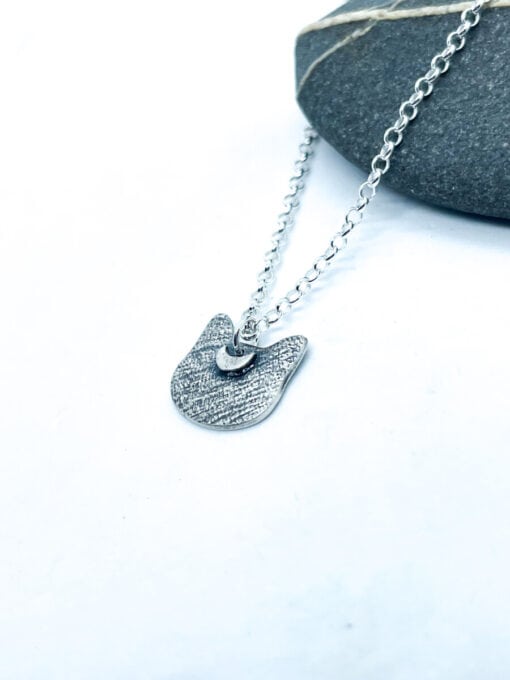 Silver kitty necklace